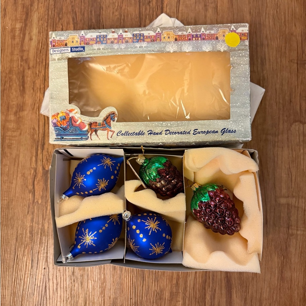 Designer’s Studio Handcrafted European Glass Christmas Ornaments – Set of 5 - Picture 1 of 7
